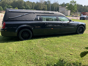 Matuseauto Chrysler 300 C 3.5 183kW (2 foto / 9)