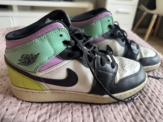 Nike Air Jordan tossud