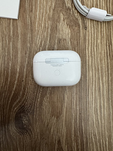 Airpods pro 2 (4 фото из 7)