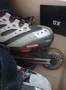 Роликовые коньки Rollerblade (2 фото из 9)