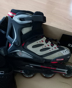 Роликовые коньки Rollerblade (4 фото из 9)