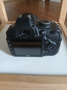 Nikon D3200 (2 фото из 5)