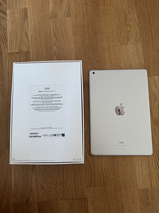 Apple iPad 7gen (2 фото из 5)