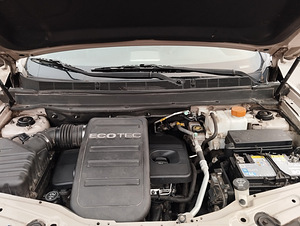 Chevrolet Captiva 2014 в очень хорошем состоянии (10 фото из 15)