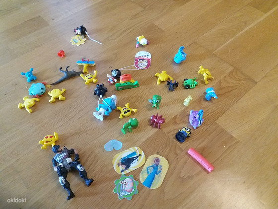Минифигурки и другие игрушки