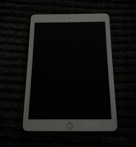iPad 6th (1 foto / 5)
