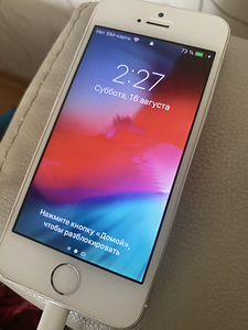 iPhone 5s (1 фото из 9)