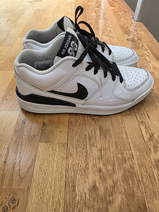 Nike Jordan, размер 42,5 (2 фото из 5)