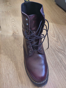 Dr Martens Shriver Hi S41, veinipunane (1 foto / 10)
