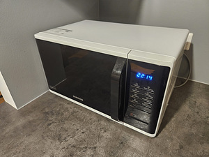 Microwave Samsung, 23 L, 800 W / Микроволновая печь Samsung (4 фото из 4)