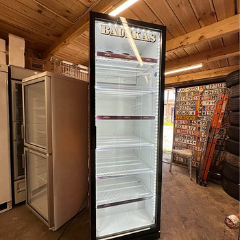 KLAASUKSEGA KÜLMKAPP