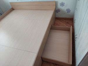 ПРОДАМ КРОВАТЬ (2 фото из 6)
