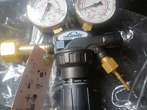 Продам газовый редуктор Ar /CO2 и азот