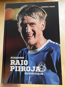Raamat "Ninamees Raio Piiroja. Õhuvõitleja" (1 foto / 1)