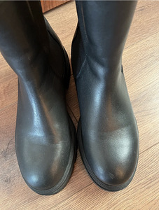 Сапоги Tommy Hilfiger (37) (3 фото из 5)