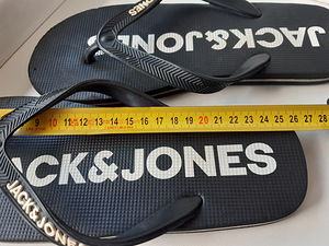JACK & JONES NR 39/40 PLÄTUD (3 foto / 4)