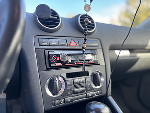 Audi A3 2.0 103KW (14 фото из 15)