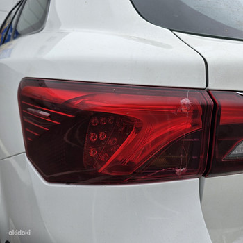 Задний левый фонарь Toyota Avensis 2017. Универсал