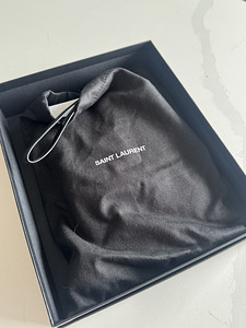 Saint Laurent сумка (3 фото из 4)