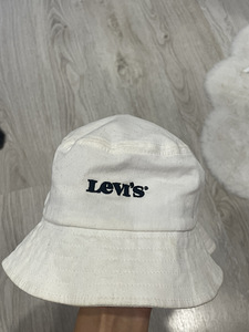 Levi’s панама (1 фото из 3)