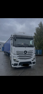 CE kategooria veoautojuht (2 foto / 2)