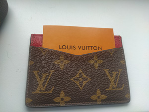 Женская сумочка. Louis Vuitton. (2 фото из 4)