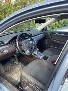 Volkswagen Passat 1.4 - 2013 (11 фото из 13)