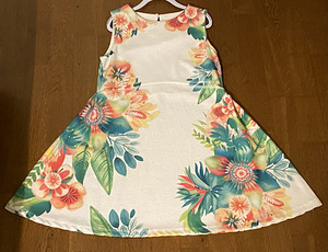Платье ZARA 152 (3 фото из 3)