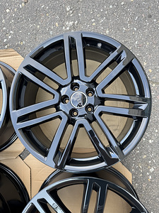 20" Audi originaalveljed 5x112 (uued, sobib ka VW ja Skoda) (4 foto / 10)