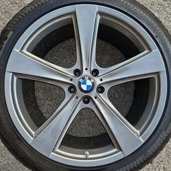 R21 Style128 BMW X5 X6 E70 F15 5x120 rehvidega - UUS