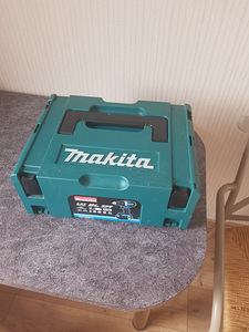 Akutrellide komplekt ja tikksaag (1 foto / 4)