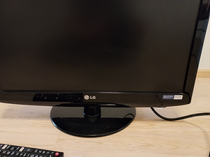 Teler monitor (3 foto / 4)