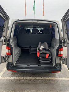 Volkswagen Caravelle длинный (14 фото из 15)