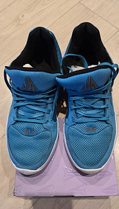 Nike 2 scratch 43 korvpallijalatsid (4 foto / 6)