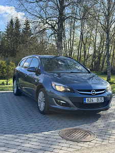 Opel Astra Sport Tourer 1,4 (1 foto / 8)