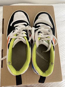 Детская обувь Nike (2 фото из 4)