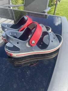 Crocs J2 (1 фото из 2)