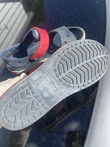 Crocs J2 (2 фото из 2)