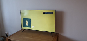 Samsung TV 50" 2022 UHD 4K (3 foto / 5)