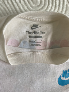 Спортивная футболка Nike (3 фото из 3)