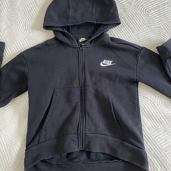 Nike pusa