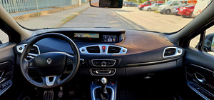 RENAULT MEGANE SCENIC XMOD (REG TASU MAKSTUD) (9 foto / 13)