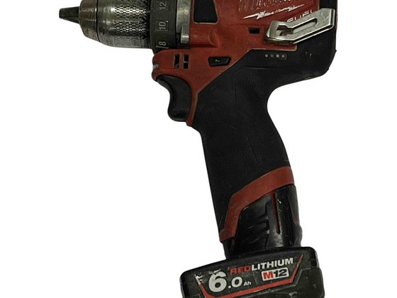 Аку-дрель Milwaukee M12 CID + аку