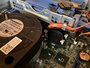 DELL OPTIPLEX 3050 (6 foto / 6)