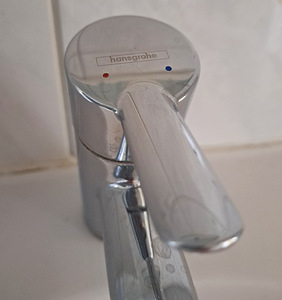 Hansgrohe segisti (2 foto / 3)
