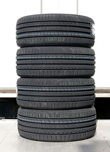 225/45R17 * 225/50R17 * 215/55R17 SUVEREHVID (2 foto / 3)