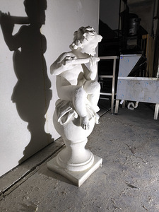 Статуэтки (3 фото из 10)