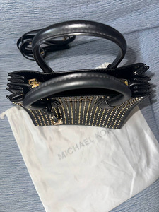 Сумка Michael Kors (6 фото из 6)