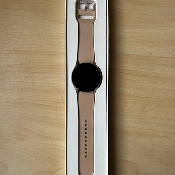 Часы Samsung Galaxy Watch4