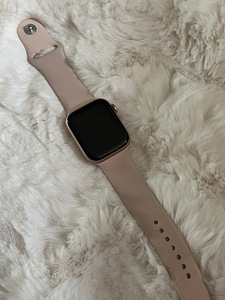 Apple Watch SE (2 foto / 5)